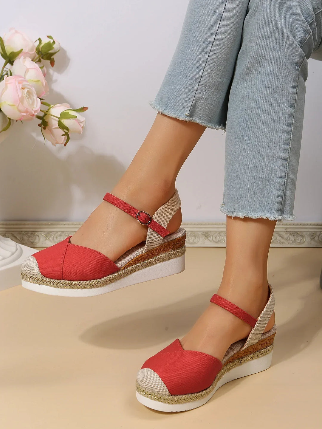 Courtney | Closed Toe Wedge Orthopedic Sandals